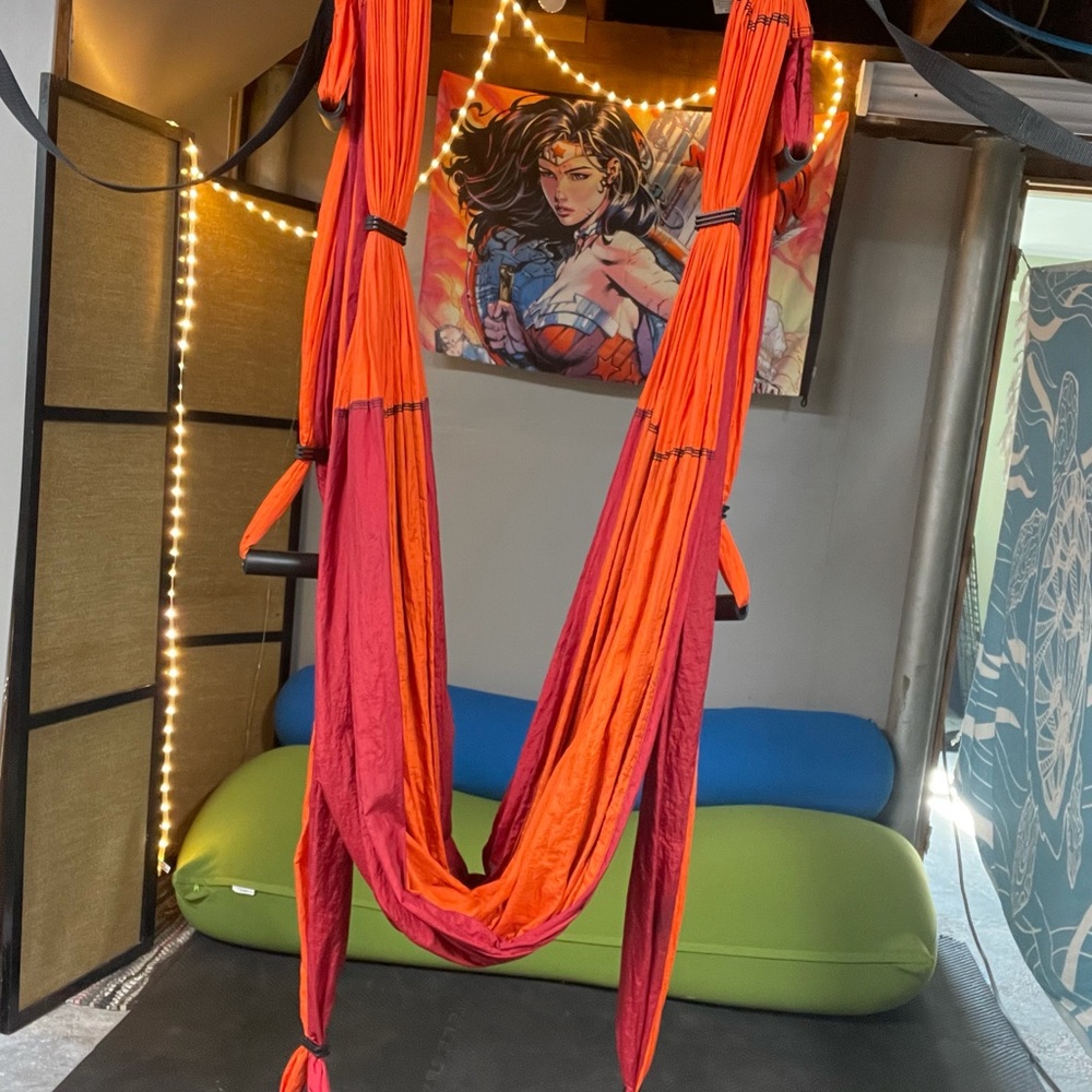 Yoga trapeze